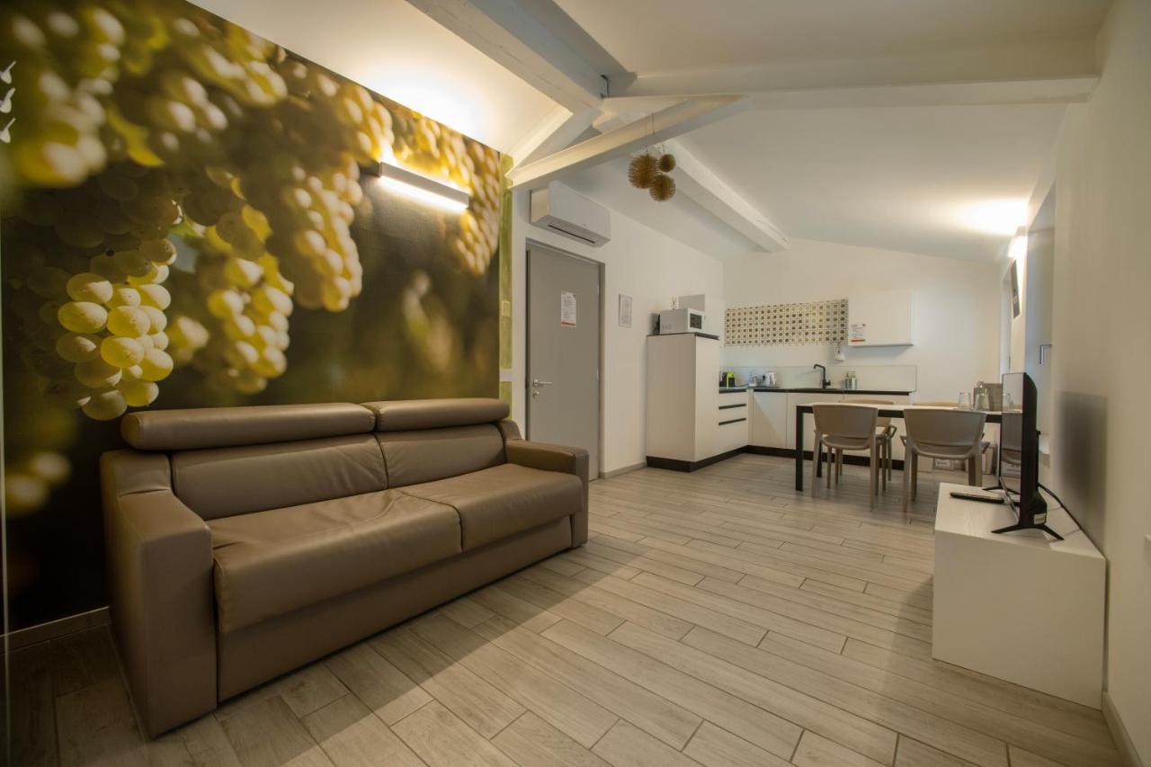 Cityu - Grazioli 27 Trento Centro Con Parcheggio Privato Gratuito Экстерьер фото